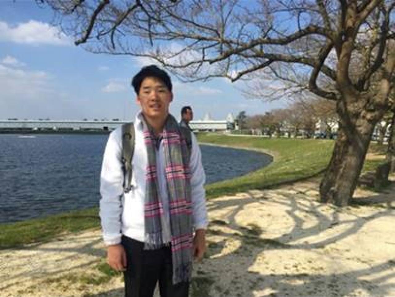 表演完畢，到處觀光