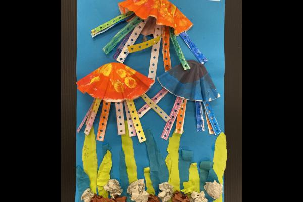 舞動的水母(小四 陳恩佑)