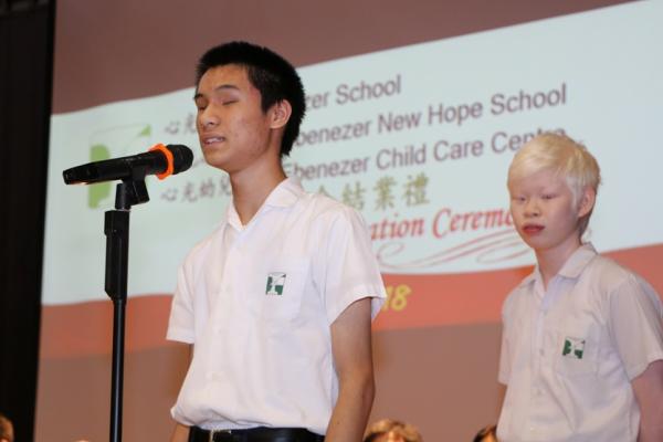 中三畢業生林桂鴻、鍾昊致謝辭 